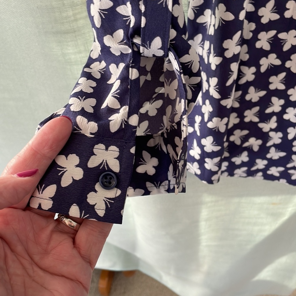 Nice button down shirt - Picture 5 of 8